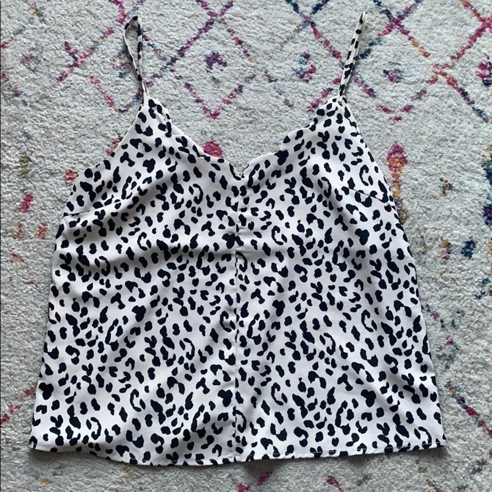 White/black Cheetah Women’s Tank Top Size Medium
